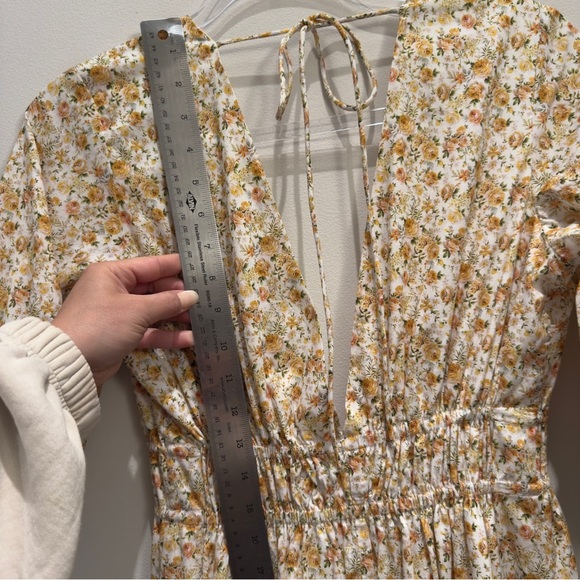 NWT- Significant Other Adele - Rosalie Print Yellow Floral Maxi Dress Size 2 - Picture 13 of 15